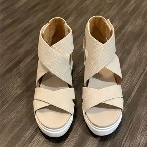 Beige sandals. Size 8.